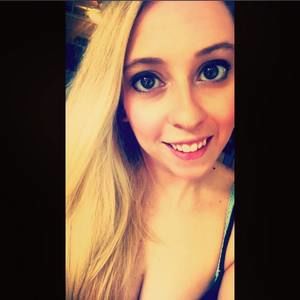 Meet your Posher, Chloe